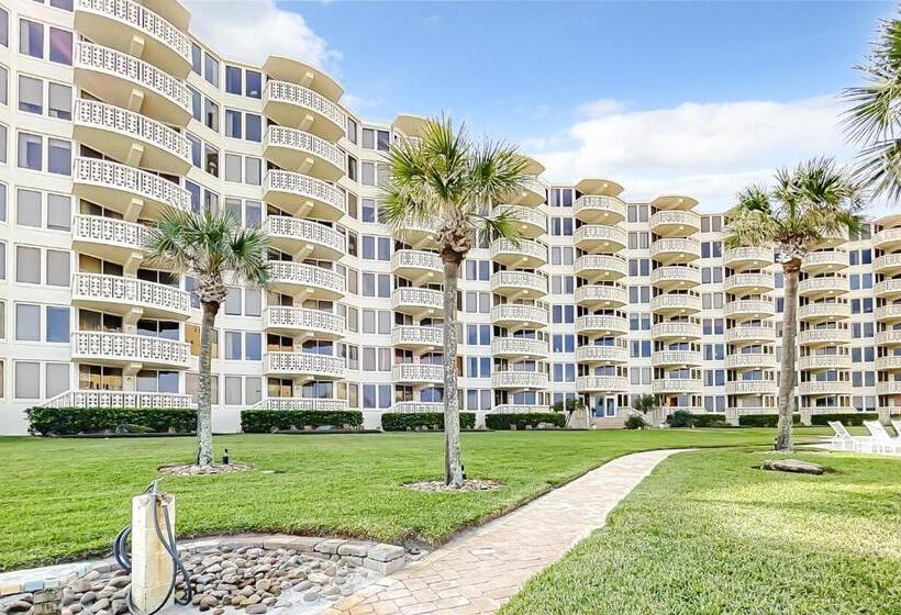 호텔 Golden Arms 111