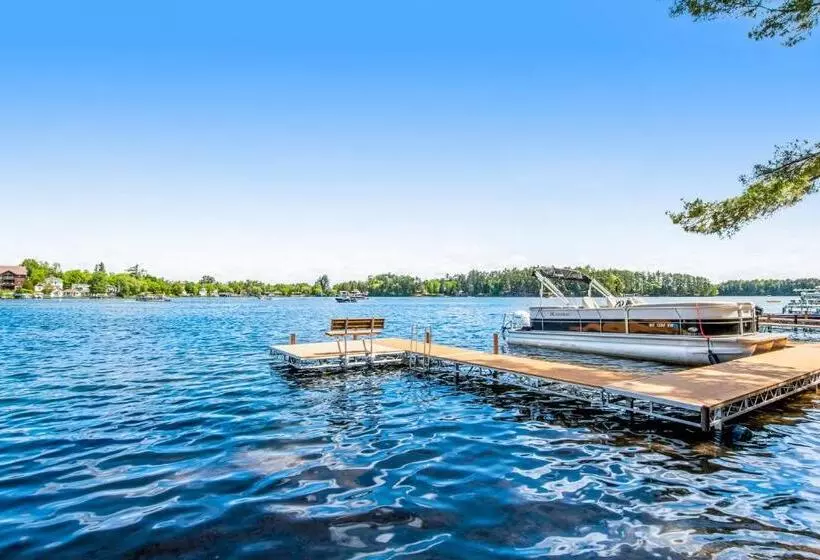 ホテル Lake Minocqua Lakeview