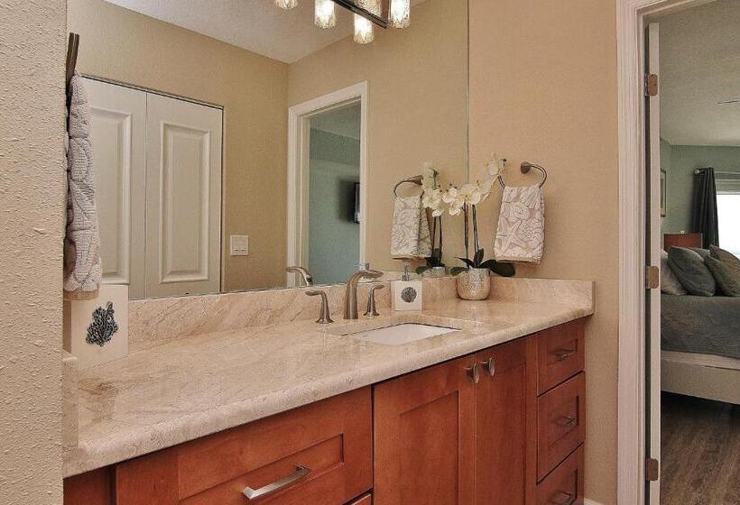 فندق Lighthouse Pointe 402