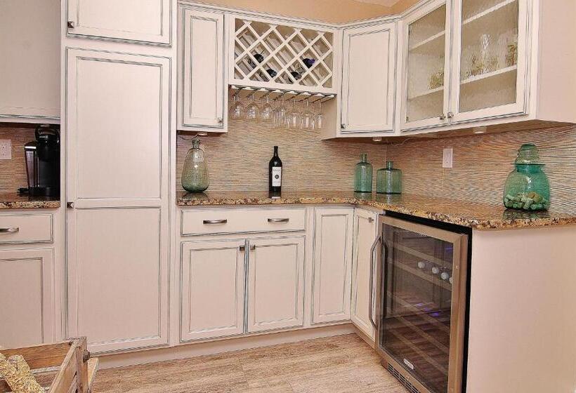 فندق Lighthouse Pointe 402