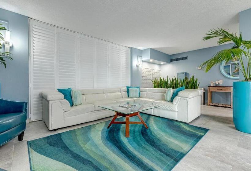 هتل Sandpiper Tower 606