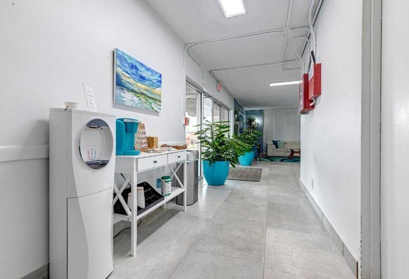 هتل Sandpiper Tower 606