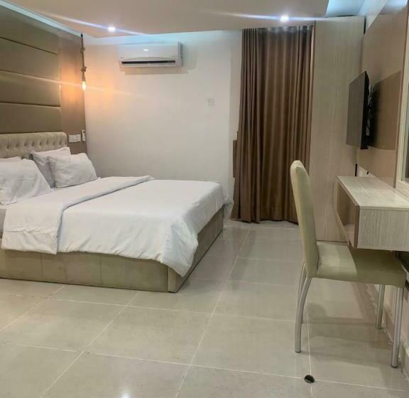 هاستل Yp George