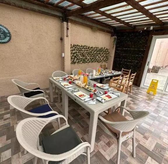 تختخواب و صبحانه Ravne Energy Apartments