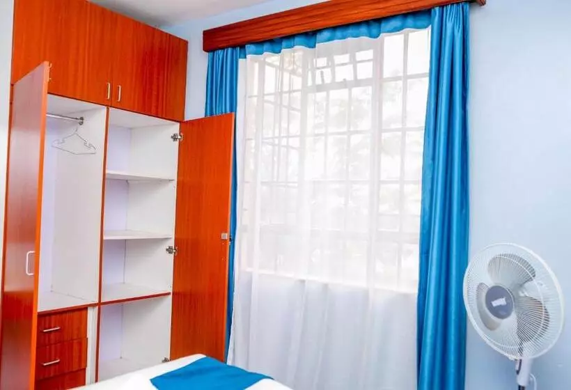 تختخواب و صبحانه Tiamcy Homes