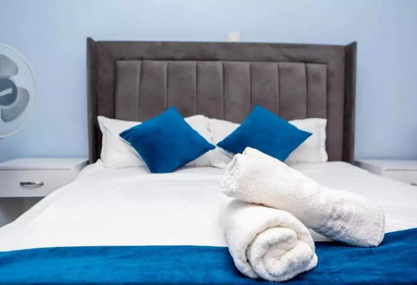 تختخواب و صبحانه Tiamcy Homes