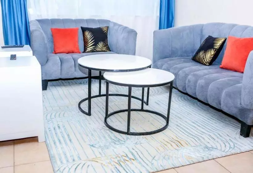 تختخواب و صبحانه Tiamcy Homes