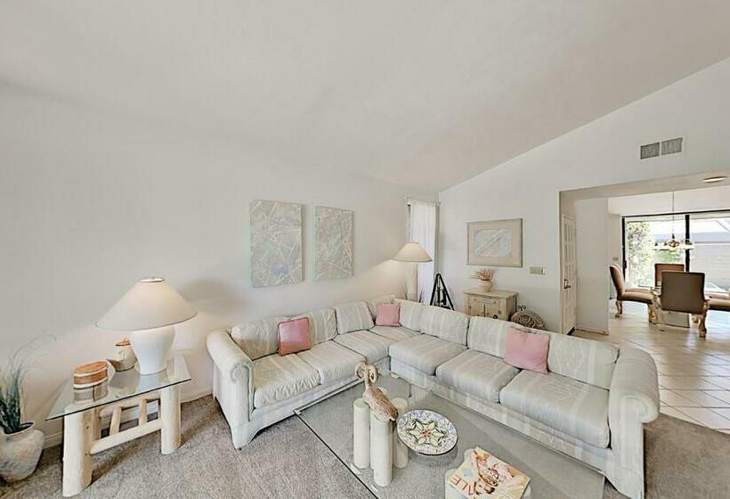 ホテル Desert Sanctuary