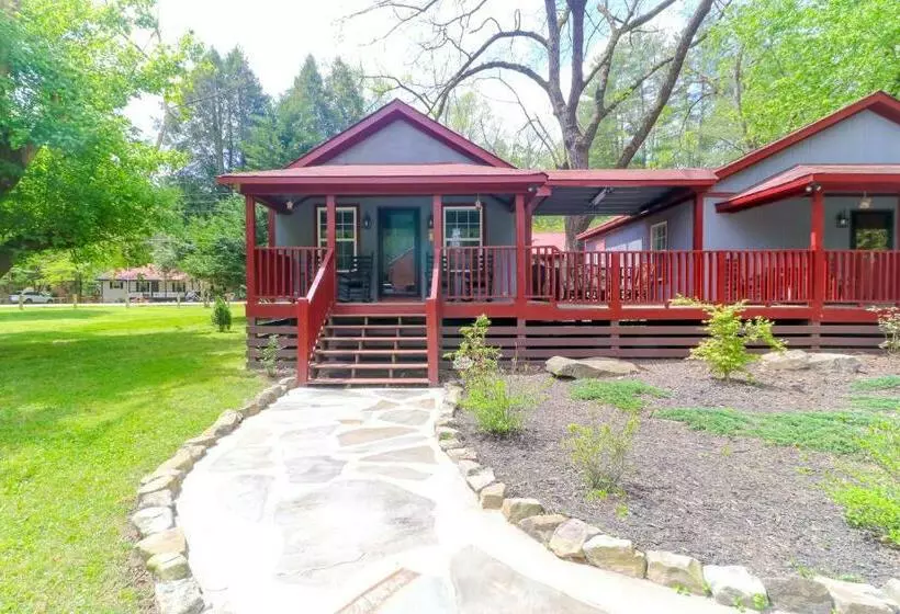 Hotelli Little Bear Retreat 2