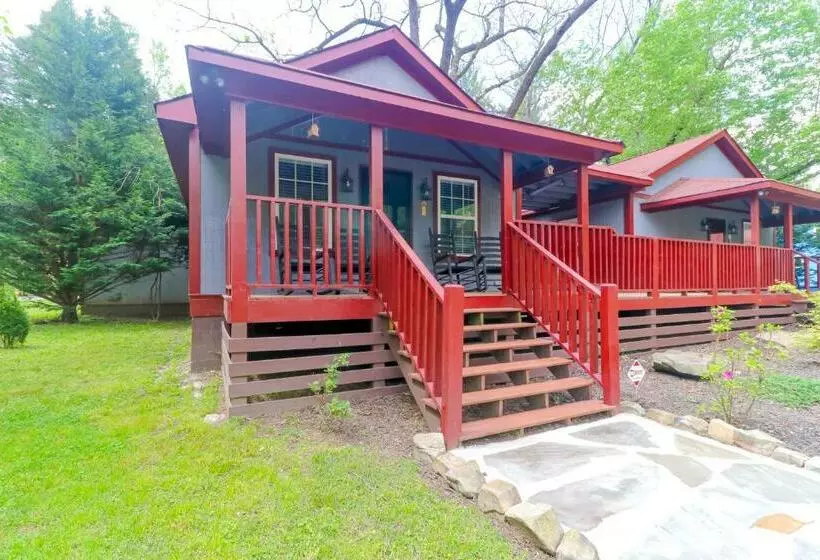 Hotelli Little Bear Retreat 2