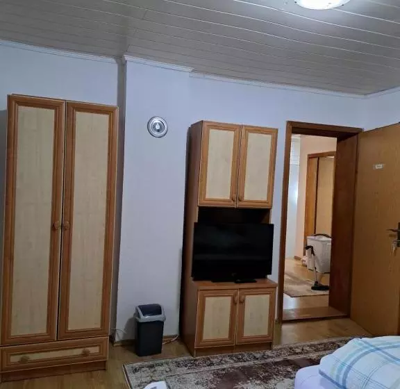 هتل Mala Farma Nani