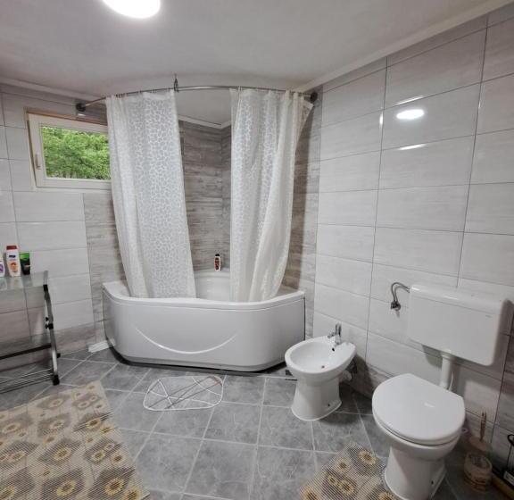 هتل Mala Farma Nani