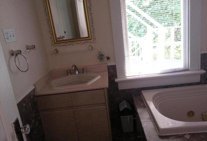 민박 Balfour House