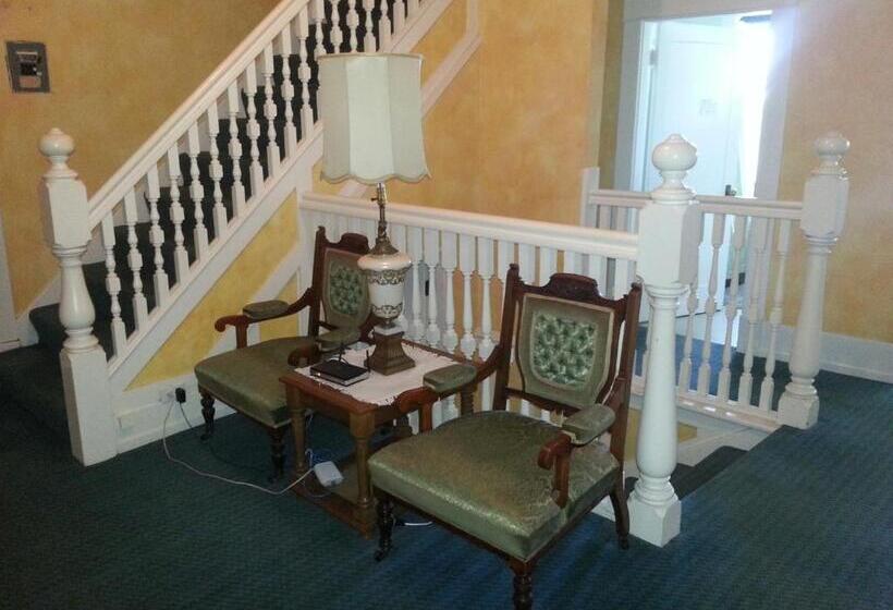 민박 Balfour House