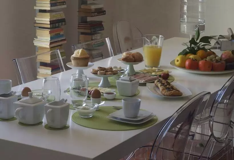 تختخواب و صبحانه La Casa Del Poeta Enna Pergusa