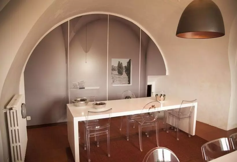 تختخواب و صبحانه La Casa Del Poeta Enna Pergusa