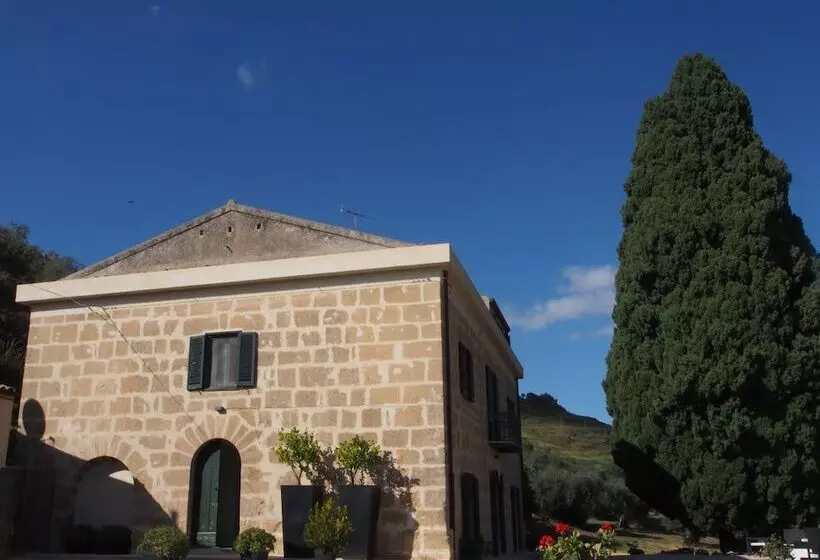 تختخواب و صبحانه La Casa Del Poeta Enna Pergusa