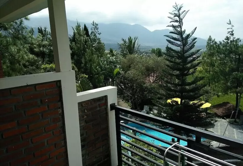 Hotel Bukit Alamanda Resort & Resto