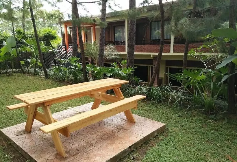 Hotel Bukit Alamanda Resort & Resto