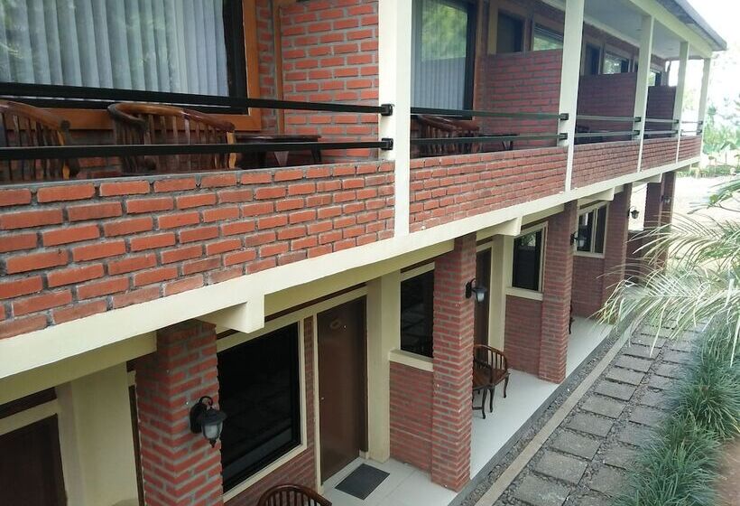 Szálloda Bukit Alamanda Resort & Resto