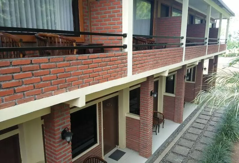 Hotel Bukit Alamanda Resort & Resto