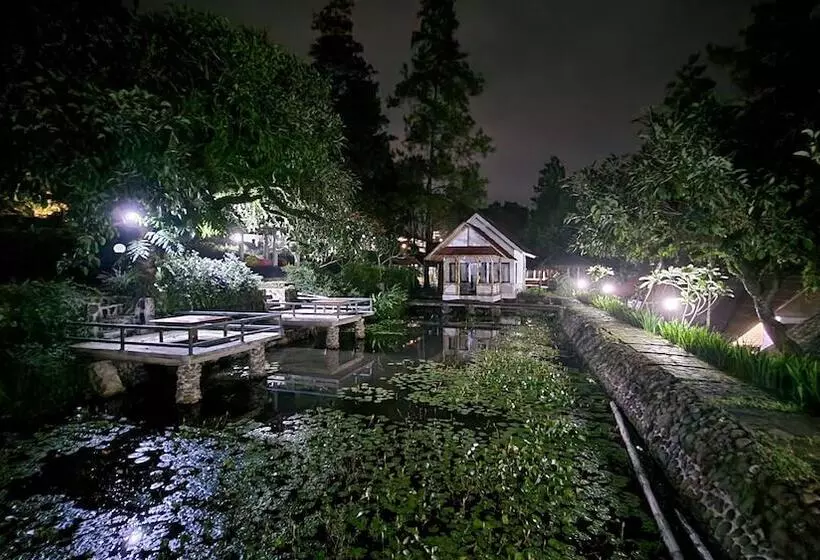 Hotel Bukit Alamanda Resort & Resto