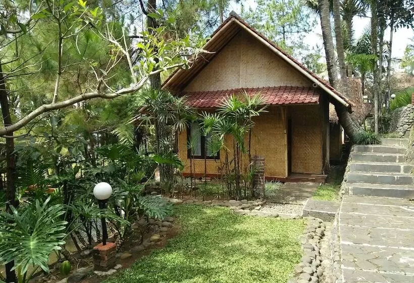 Hotel Bukit Alamanda Resort & Resto