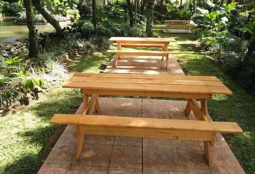 Hotel Bukit Alamanda Resort & Resto