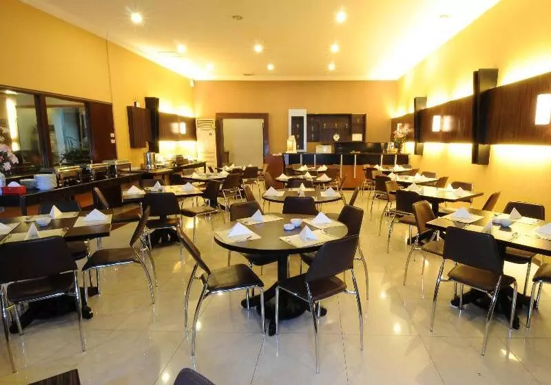 酒店 Capital O 988  Kapuas Dharma 2