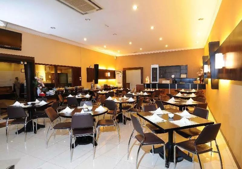 酒店 Capital O 988  Kapuas Dharma 2