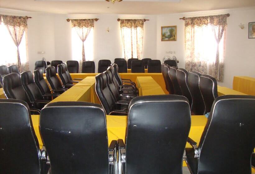 Отель City Link Pentagon