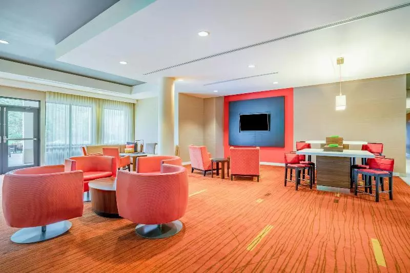 Отель Courtyard By Marriott Wilkes Barre Arena