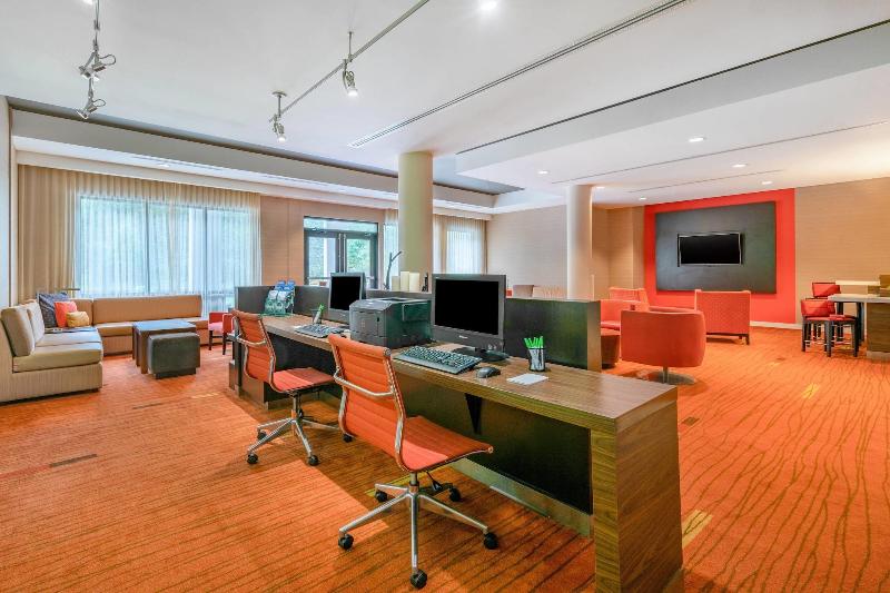 Отель Courtyard By Marriott Wilkes Barre Arena