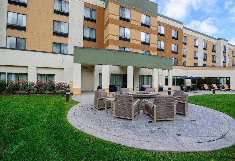 ホテル Courtyard By Marriott Wilkes Barre Arena