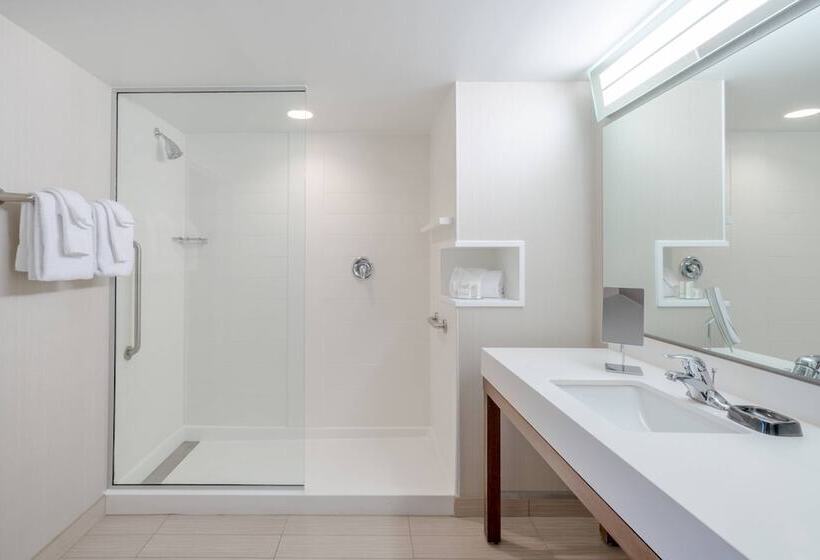 Отель Courtyard By Marriott Wilkes Barre Arena