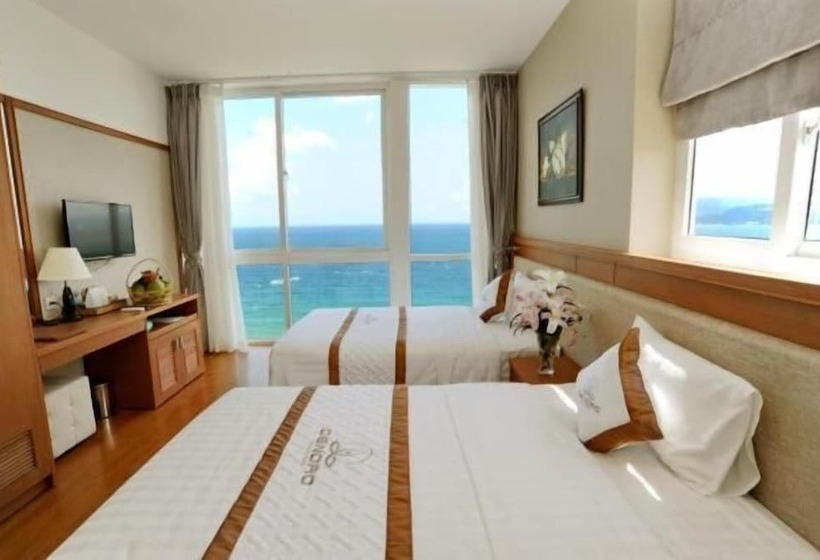 هتل Dendro Beachfront