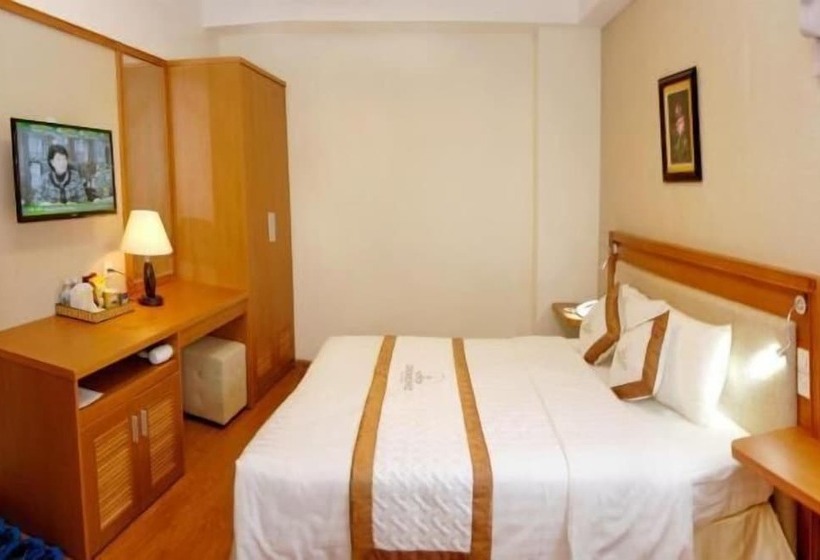 هتل Dendro Beachfront