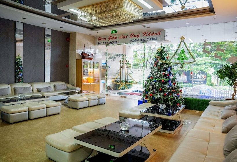 هتل Dendro Beachfront