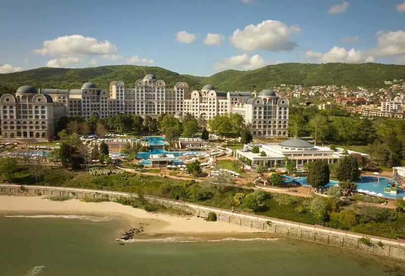 Hotelli Dreams Sunny Beach Resort & Spa