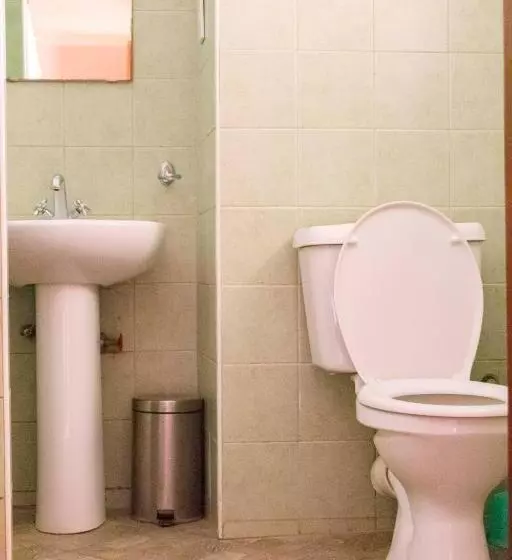 هتل Mountains Of The Moon