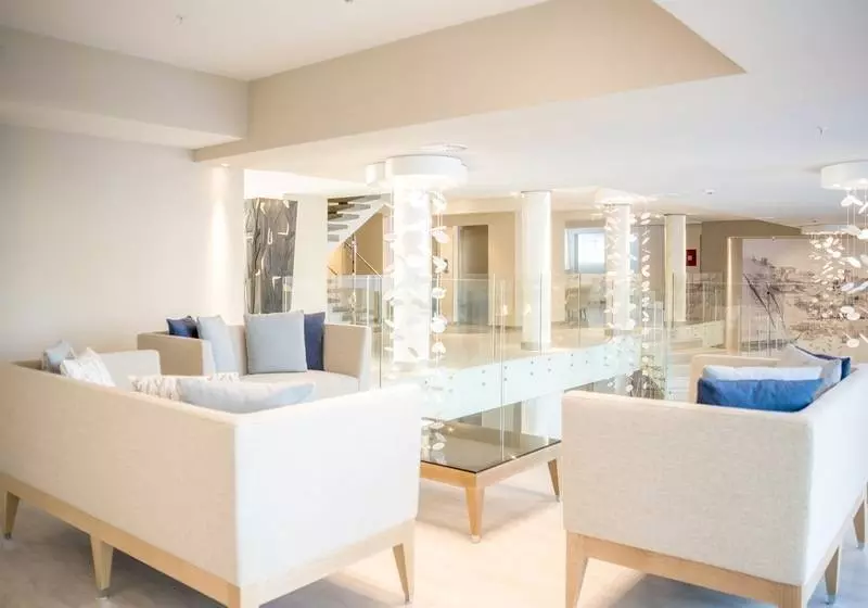 Palmon Bay Hotel & Spa