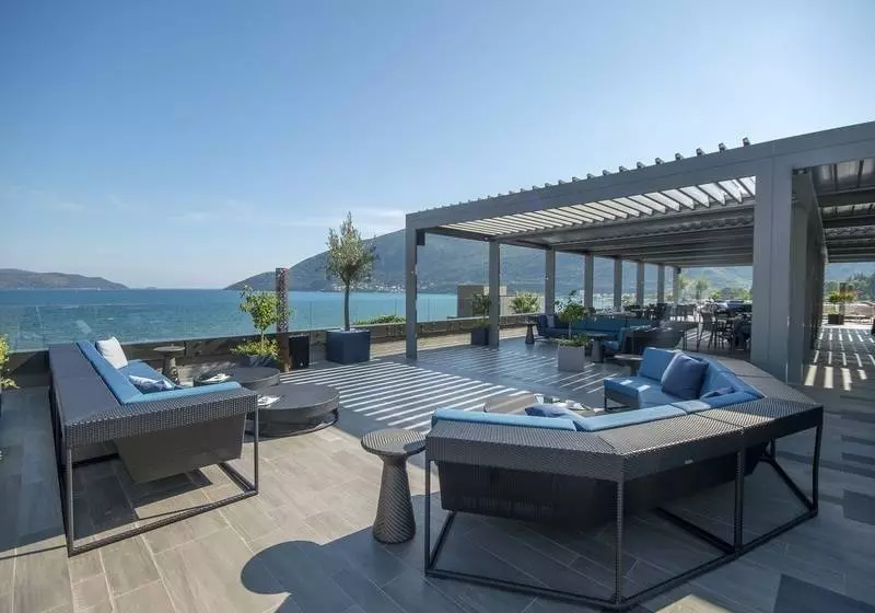 Palmon Bay Hotel & Spa