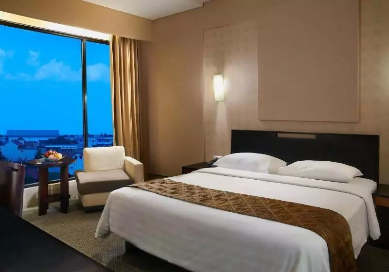 ホテル Rattan Inn Banjarmasin