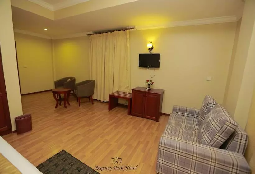 هتل Regency Park