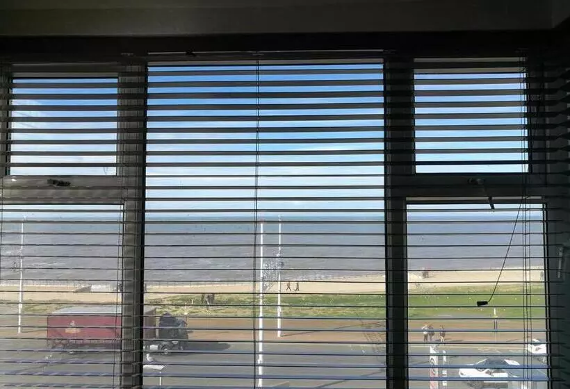 Hotelli South Beach Kings Promenade