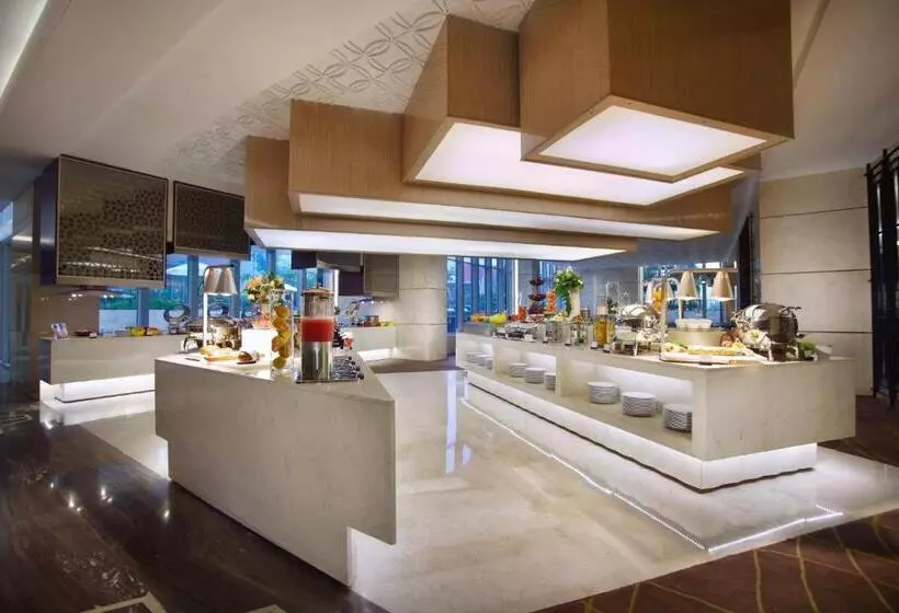 Hotel The Grove Suites By Grand Aston