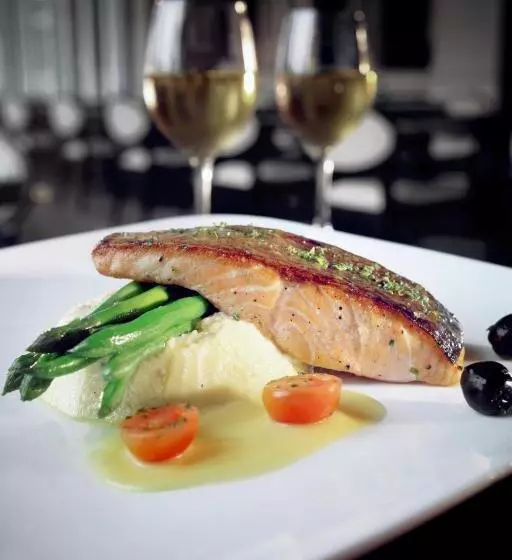 Hotel The Grove Suites By Grand Aston