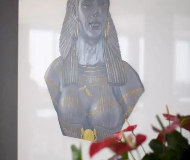 هتل Kleopatra Design