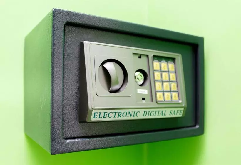 Landmark Hostel on Novoslobodskaya