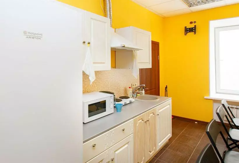 Landmark Hostel on Novoslobodskaya